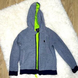 Lovely boys  jacket   size 5 smoke free home 🚭